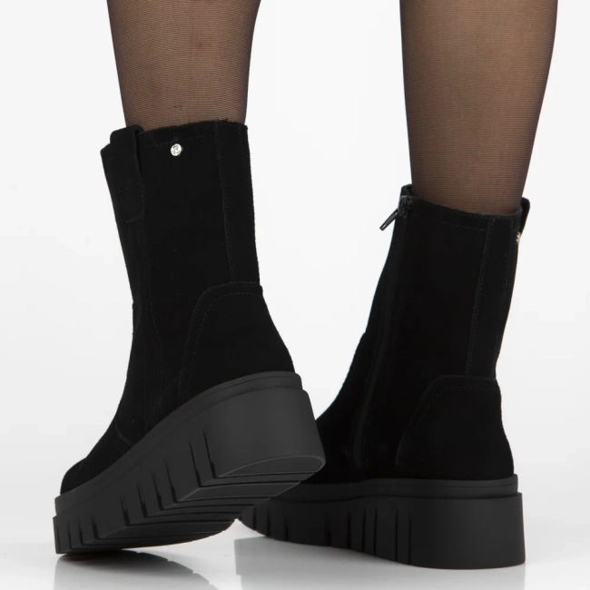 Leather ankle boots Filippo DBT7262/25 BK black