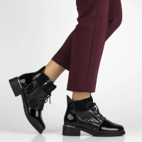 Leather ankle boots Filippo DBT7275/25 BK black