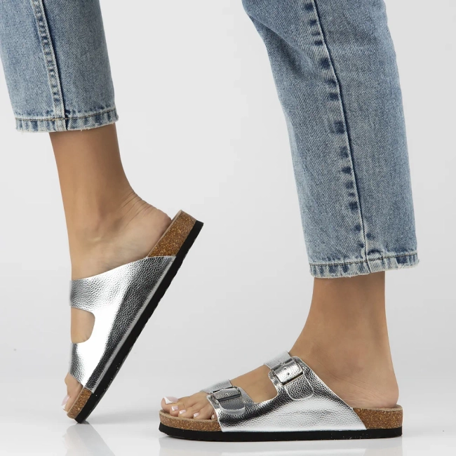 Leather flip-flops Filippo DK7062/25 SI silver