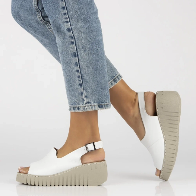 Leather sandals Artiker 54C0786 white