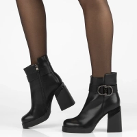 Leather ankle boots Filippo DBT7183/25 BK black