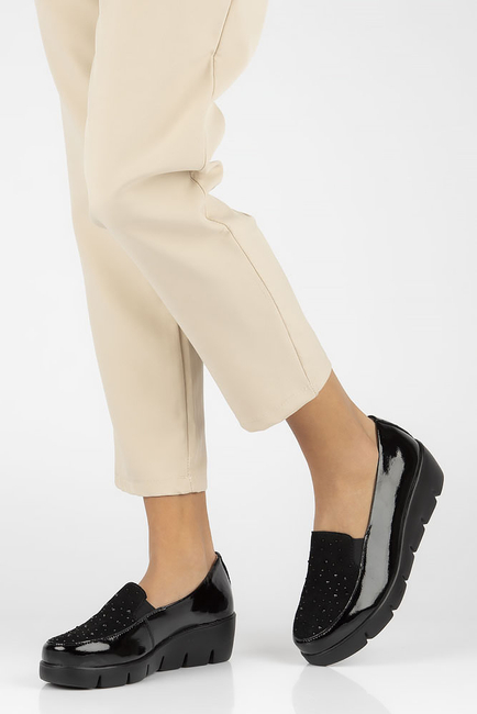 Skórzane półbuty na koturnie Filippo DP4584/23 BK czarne