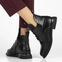 Leather ankle boots Filippo DBT7246/25 BK black