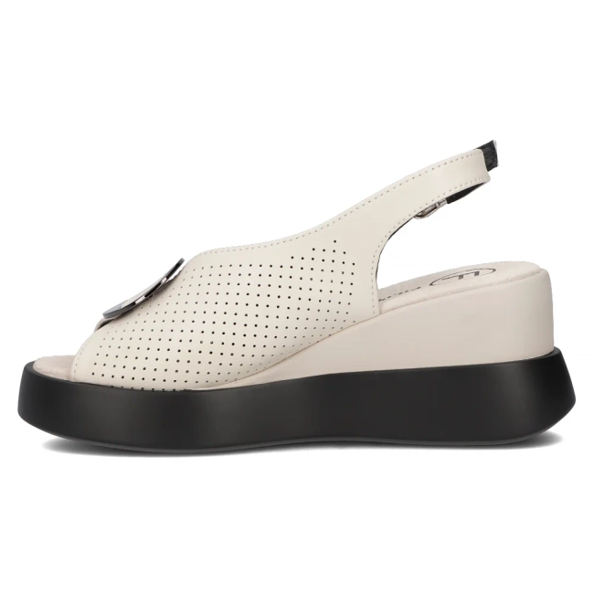 Leather sandals Filippo DS6074/25 BE beige