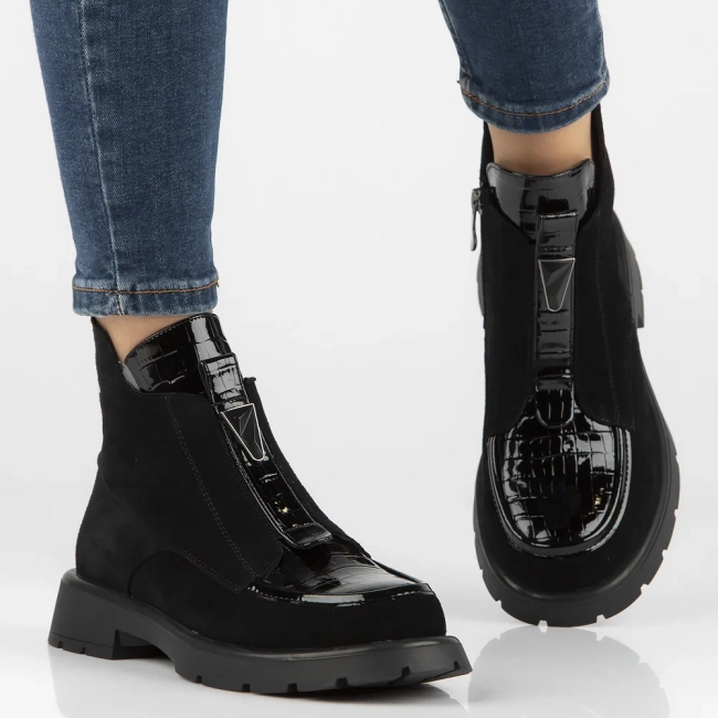 Leather ankle boots Filippo DBT6570/24 BK black