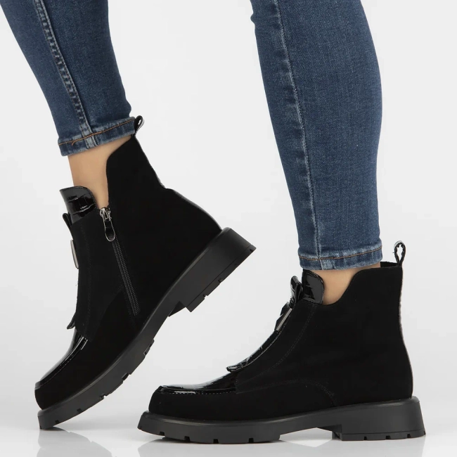 Leather ankle boots Filippo DBT6570/24 BK black