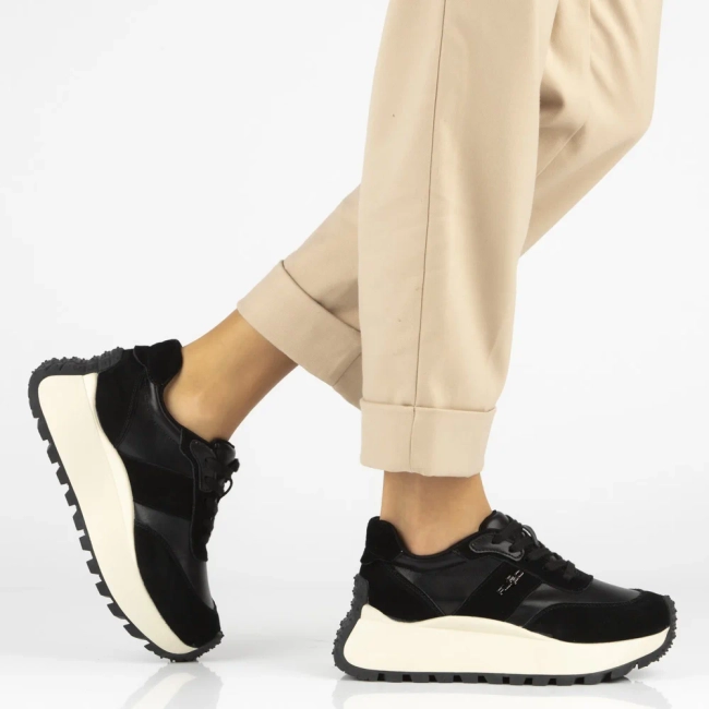 Skórzane sneakersy Filippo DP6785/25 BK czarne