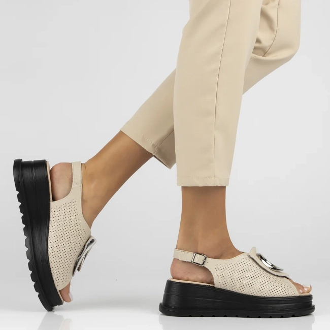 Leather sandals Filippo DS6756/25 BE beige