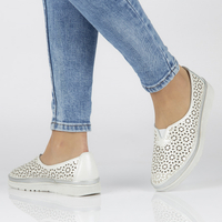 Półbuty Filippo DP1400/20 WH białe