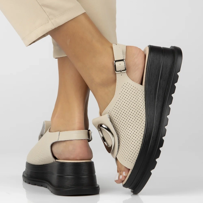 Leather sandals Filippo DS6756/25 BE beige