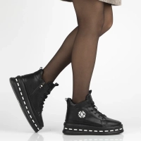 Leather ankle boots Filippo DBT7120/25 BK black