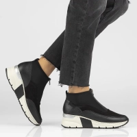 Skórzane sneakersy Rieker N6352-01 czarne