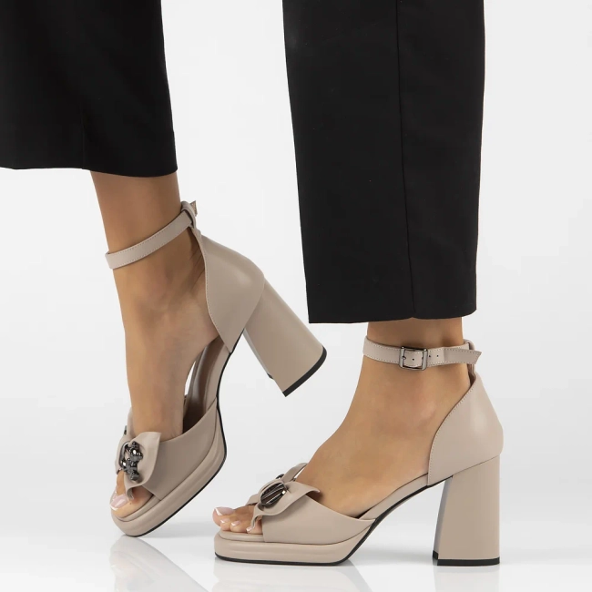 Leather sandals Filippo DS6179/24 BE beige