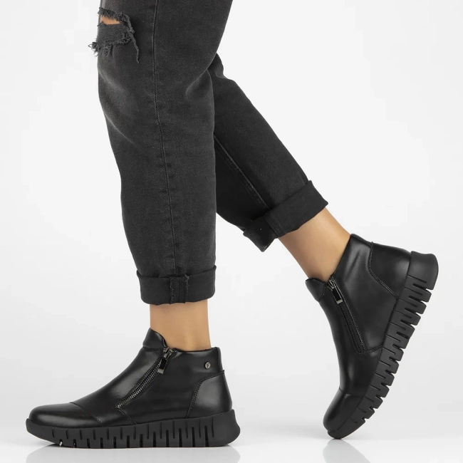 Skórzane botki na platformie Filippo DBT6345/24 BK czarne