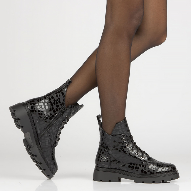 Botki typu workery Filippo DBT3071/22 BK czarne