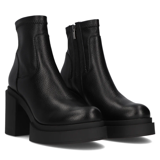 Leather ankle boots Filippo 1322 black