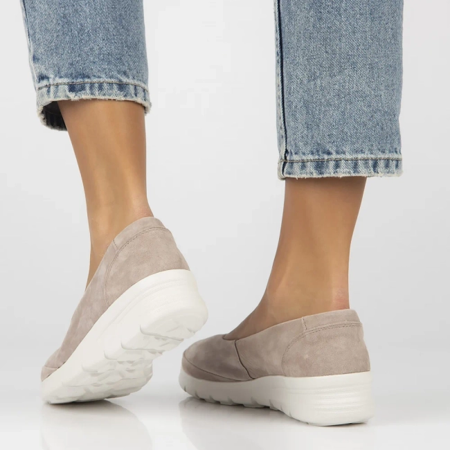 Skórzane półbuty na platformie Filippo DP6768/25 BE beżowe