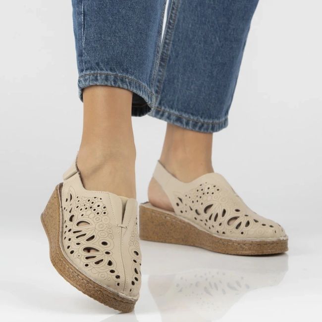 Leather sandals Filippo DS7643/26 BE beige