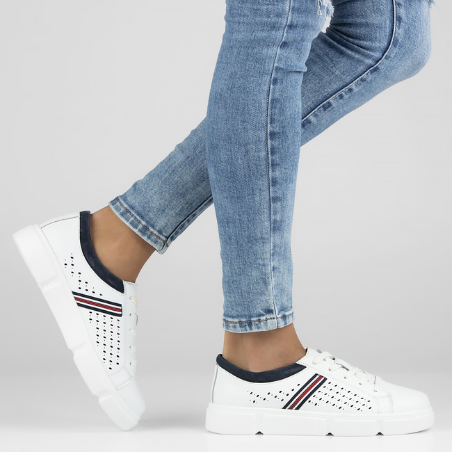 Leather shoes Filippo DP4531/23 WH NV white