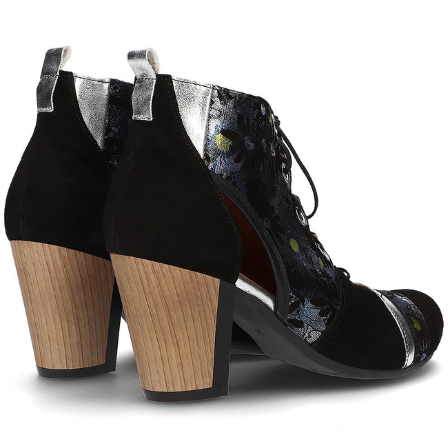 Skórzane trzewiki Filippo 03938-01 Czarne