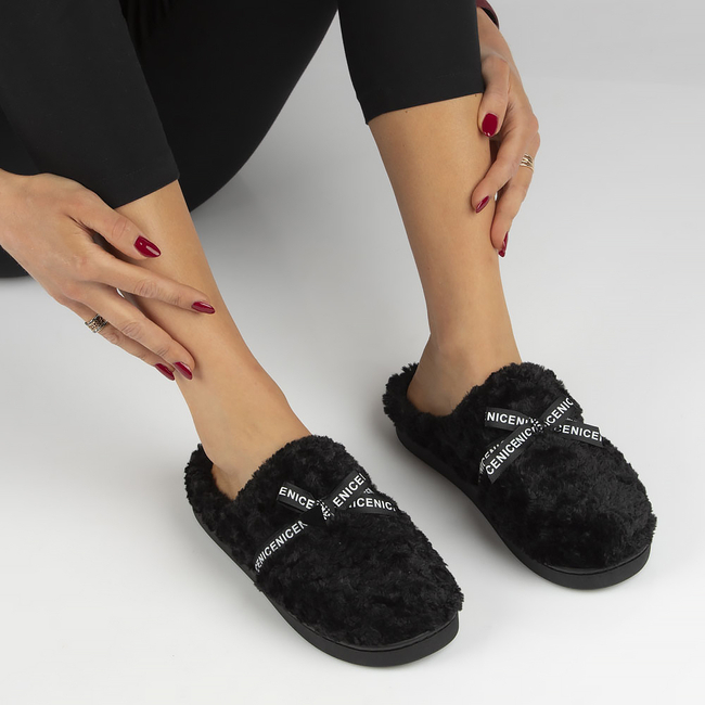 Fur slippers black CF-95