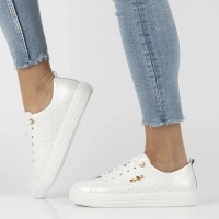 Skórzane sneakersy Filippo DP7052/25 WH białe