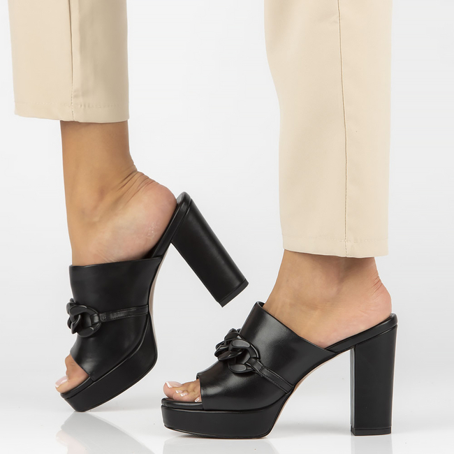 Leather slippers Filippo DK4432/23 BK black