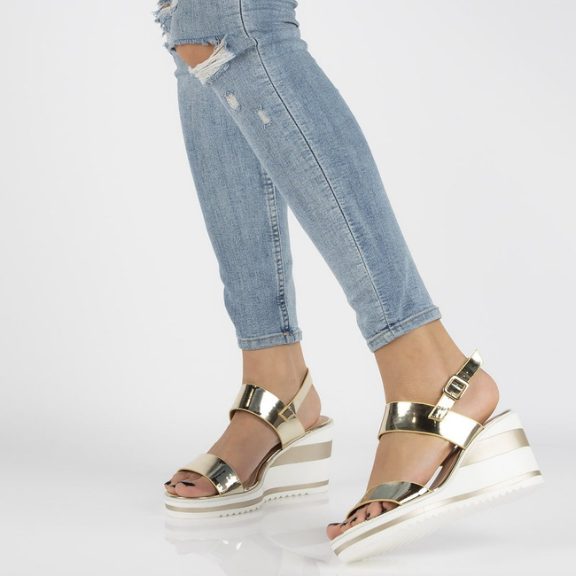 Wedge sandals Filippo DS2094/21 GO gold