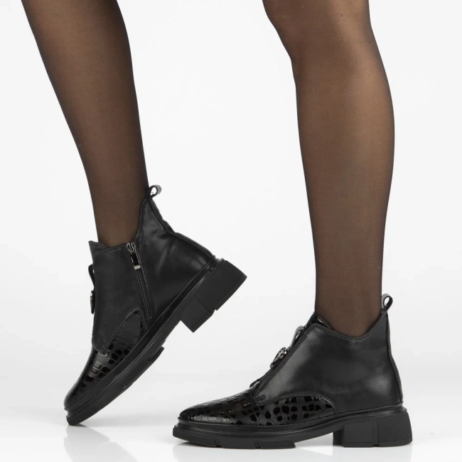 Leather ankle boots Filippo DBT7430/25 BK black