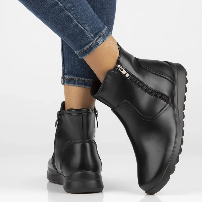 Leather ankle boots Filippo DBT6630/24 BK black