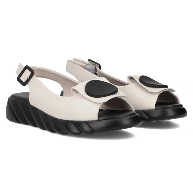 Leather sandals Artiker 52C1639 beige