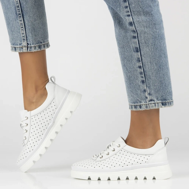 Leather shoes Filippo DP6995/25 WH white