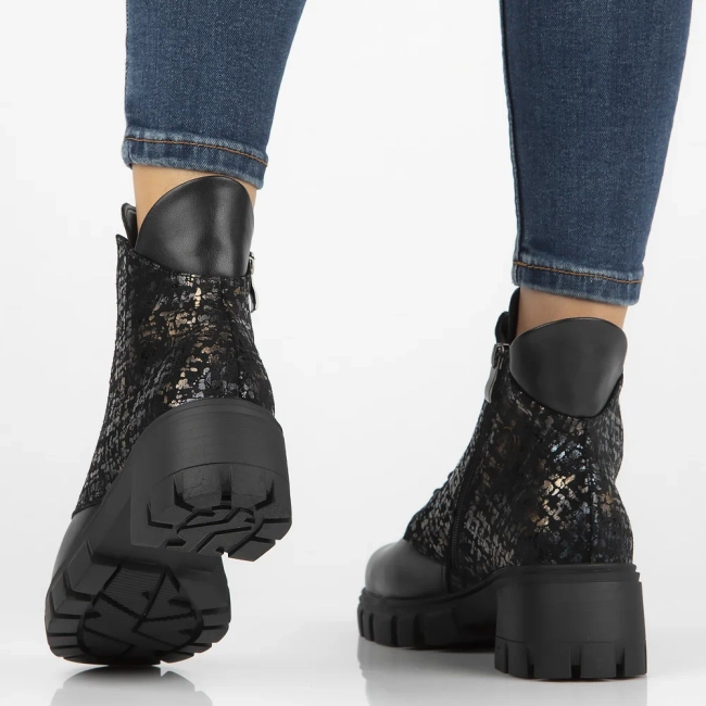 Leather ankle boots Filippo DBT6356/24 BK MLT black