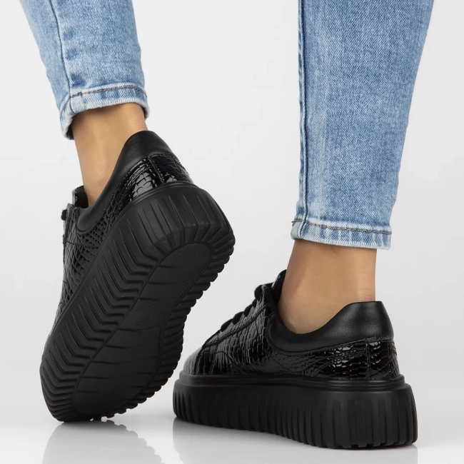 Leather sneakers Filippo DP6766/25 BK black