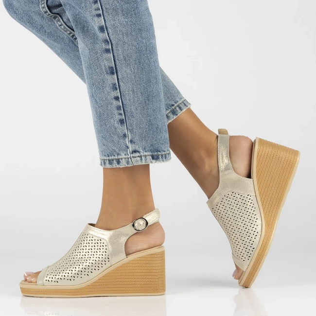 Leather sandals FilippoDS6053/24 GO gold