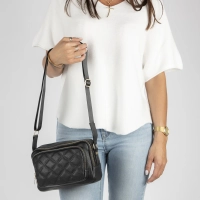 Black shoulderbag charm sombre