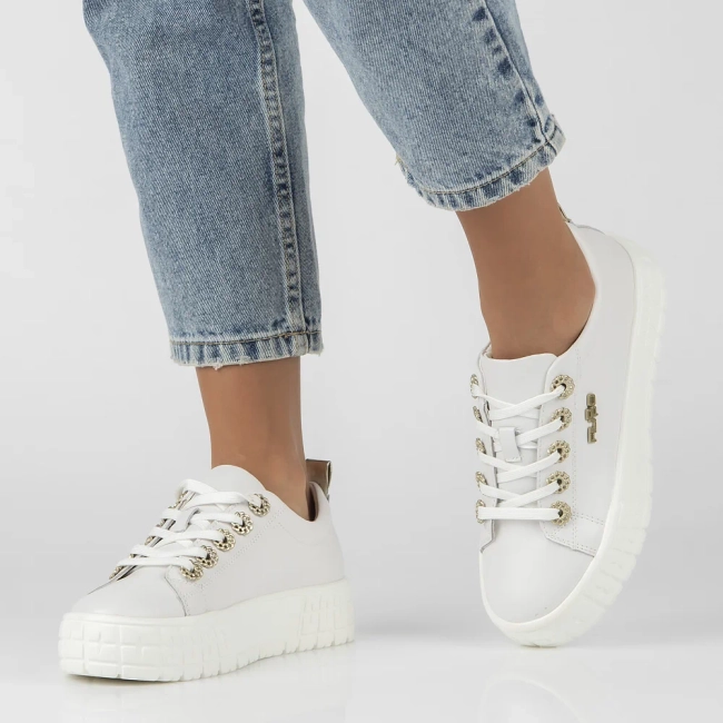 Leather shoes Filippo DP6237/24 WH white