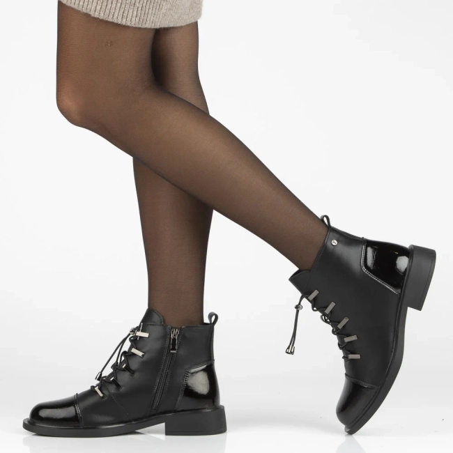 Leather ankle boots Filippo DBT7154/25 BK black