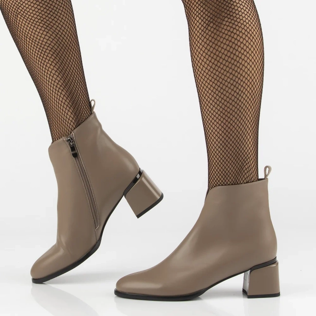 Leather ankle boots Filippo DBT7459/25 BE beige