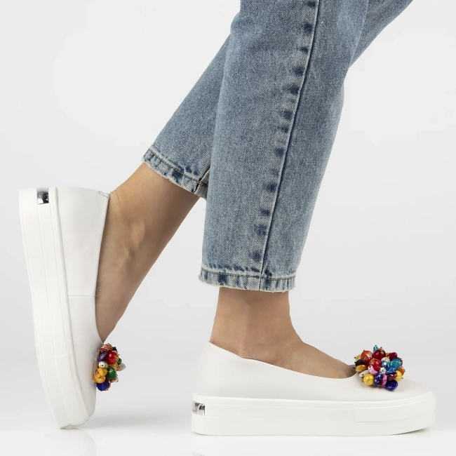 Leather shoes Filippo DP6024/25 WH white