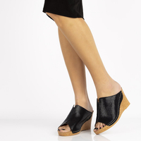 Skórzane klapki Filippo DK786/20 BK czarne