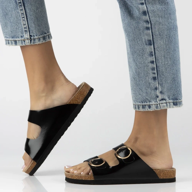 Skórzane klapki Filippo DK7061/25 BK L czarne