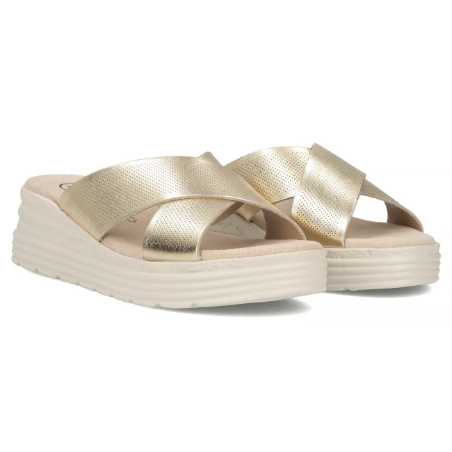 Skórzane klapki Filippo DK6707/25 GO złote