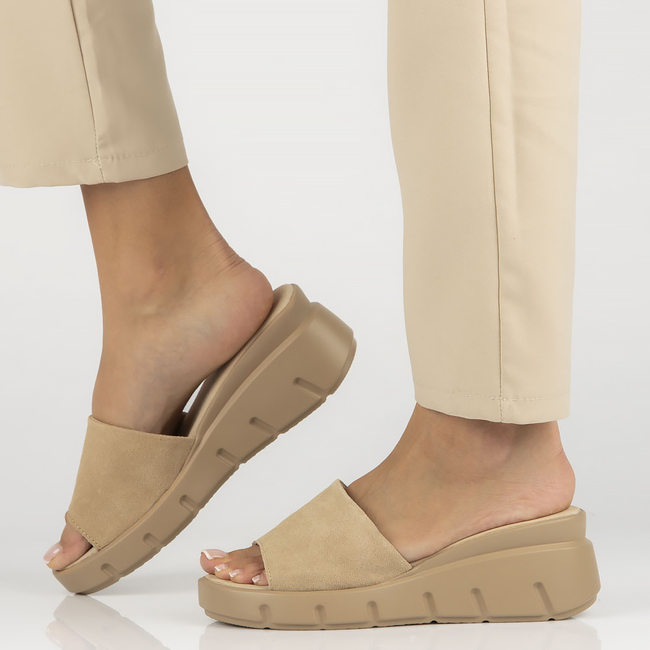 Leather flip-flops Filippo DK4454/23 BE beige