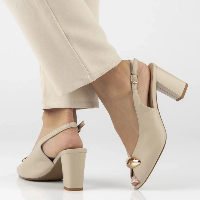 Leather sandals Filippo DS7818/26 BE beige