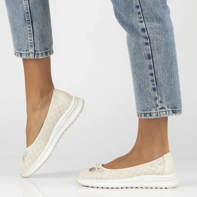 Leather shoes Filippo DP6718/25 BE beige