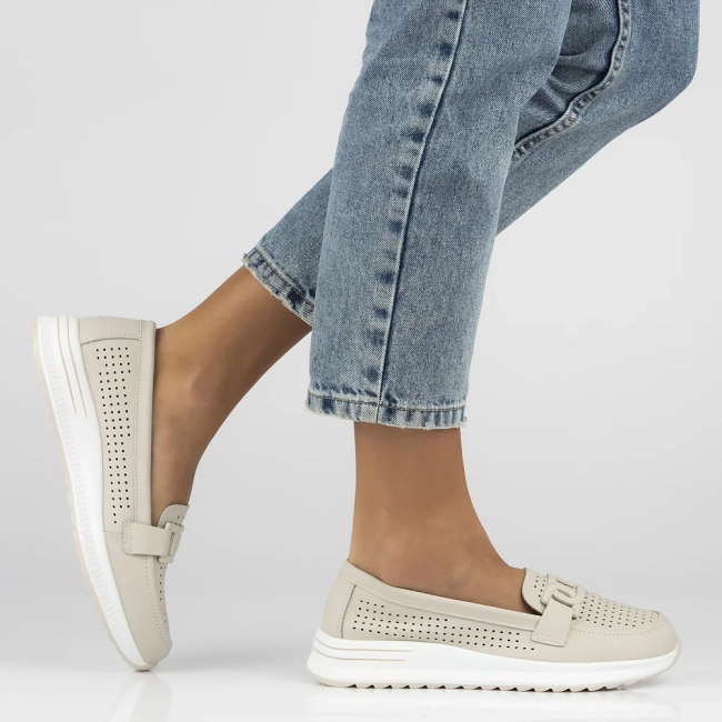 Skórzane półbuty na platformie Filippo DP4400/25 BE beżowe