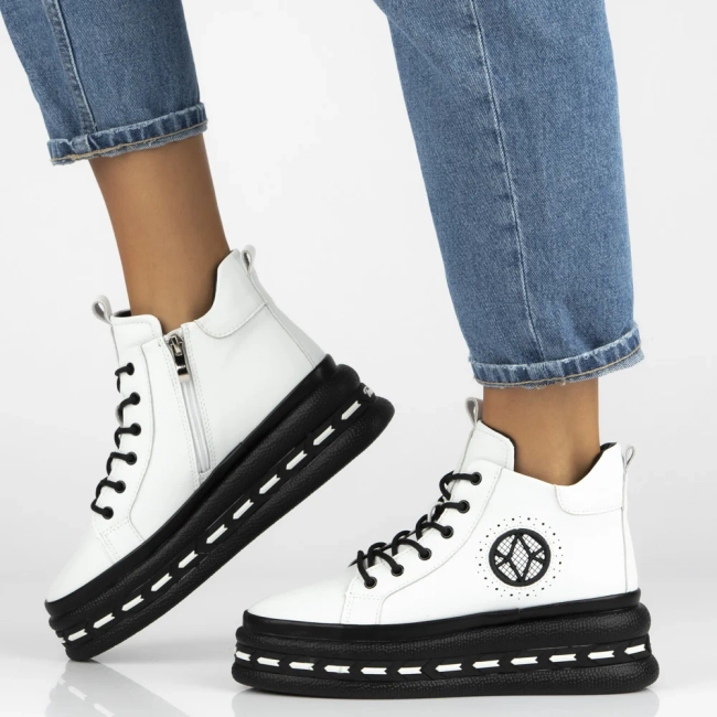 Leather ankle boots Filippo DBT7120/25 WH white