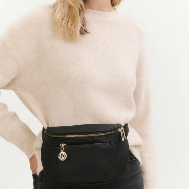Black crossbody bag Chamra