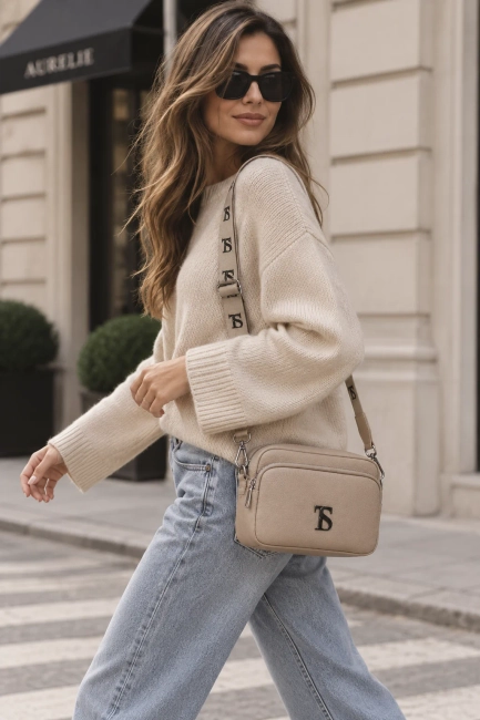 Beige leather handbag Toscanio F152